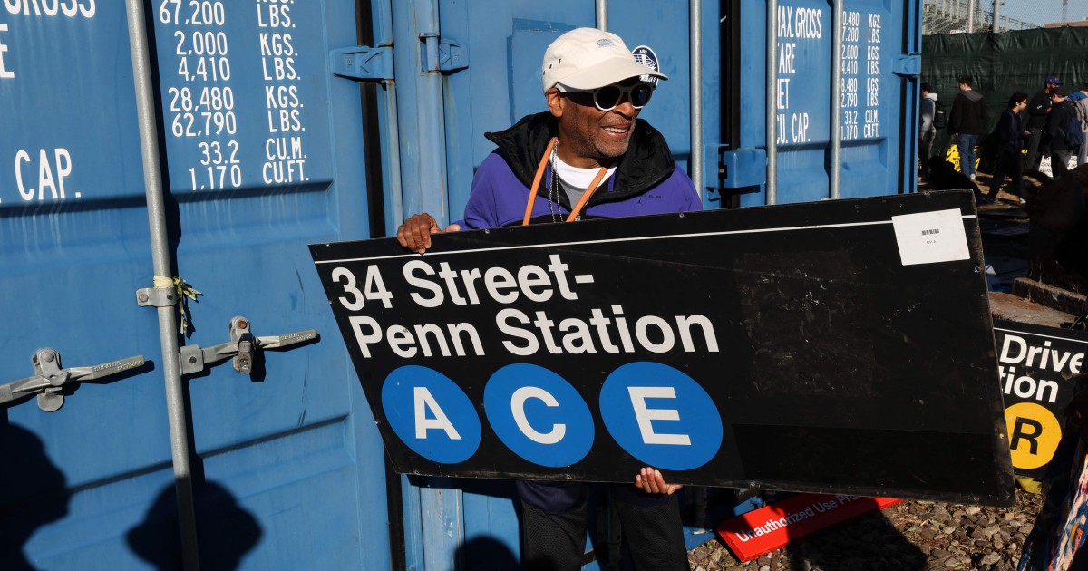 New Yorkers snap up discarded subway signs, seats at annual sale 1 227a8c9951c749d639a5cf8e66c5f01b17a003da9e471190ace6757262508955