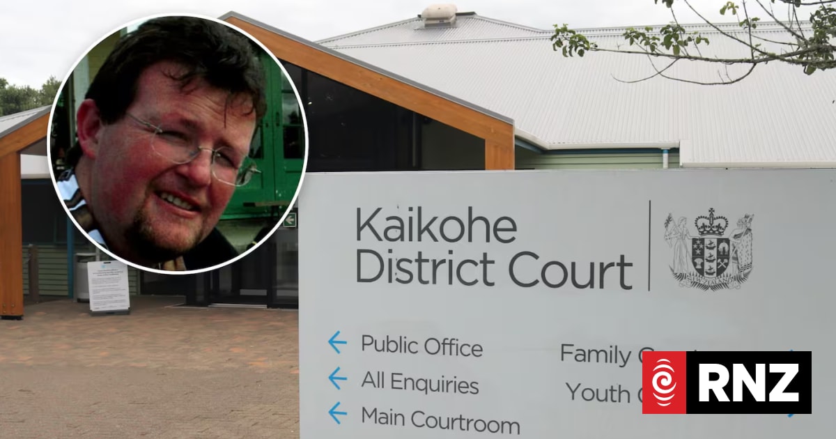 Northland teacher David Cowan jailed for indecent acts against three girls 1 2de2b7e99d57e981cc16f7b157434df5b86f6cf8310fdeb64657a5b1f6aa12ed
