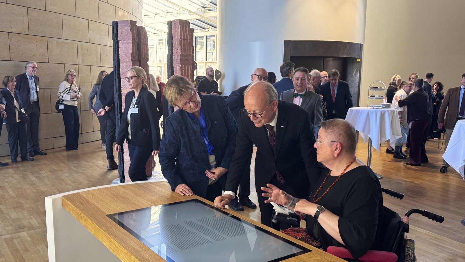 NRW-Landtag erinnert an NS-verfolgte Abgeordnete 1 3101569111d549b9dbde96a6c908eb713bc152b34aae0098b46fc4292ff5a612