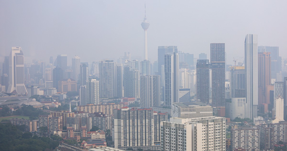 Haze clouds economic outlook, RM1bil monthly loss at stake 1 345d5c450f4cc45570b0f710685adc908cee647384b7f17d32a5af12e2f0dfa4