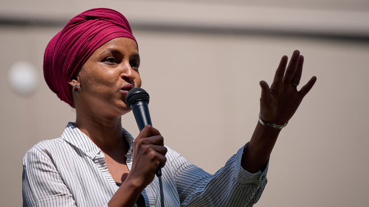 Federal Authorities Issue Search Warrant for Democratic Rep. Ilhan Omar 1 411a6ac126660e64907ecc52af9f8ee2e7479fc6f0113884d0d2534ed0b9f6dc