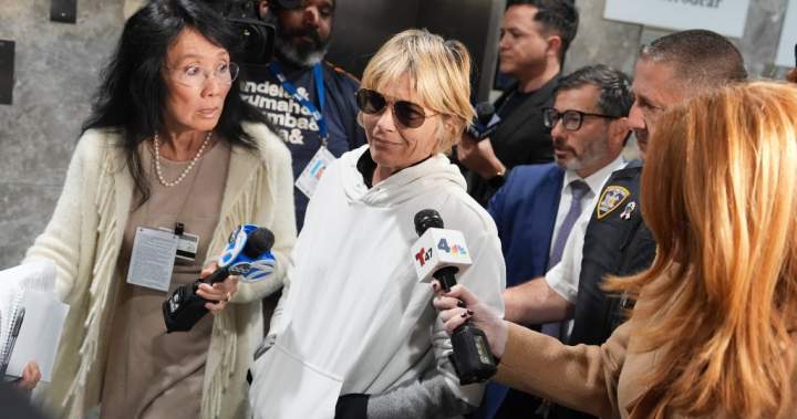 Selma Blair ‘did not intend to harm anyone’ during plane incident, rep says 1 46f7d0f78b482ae4c687cab99347f9e144ce95c26d645d3fafa894fa6010e45a