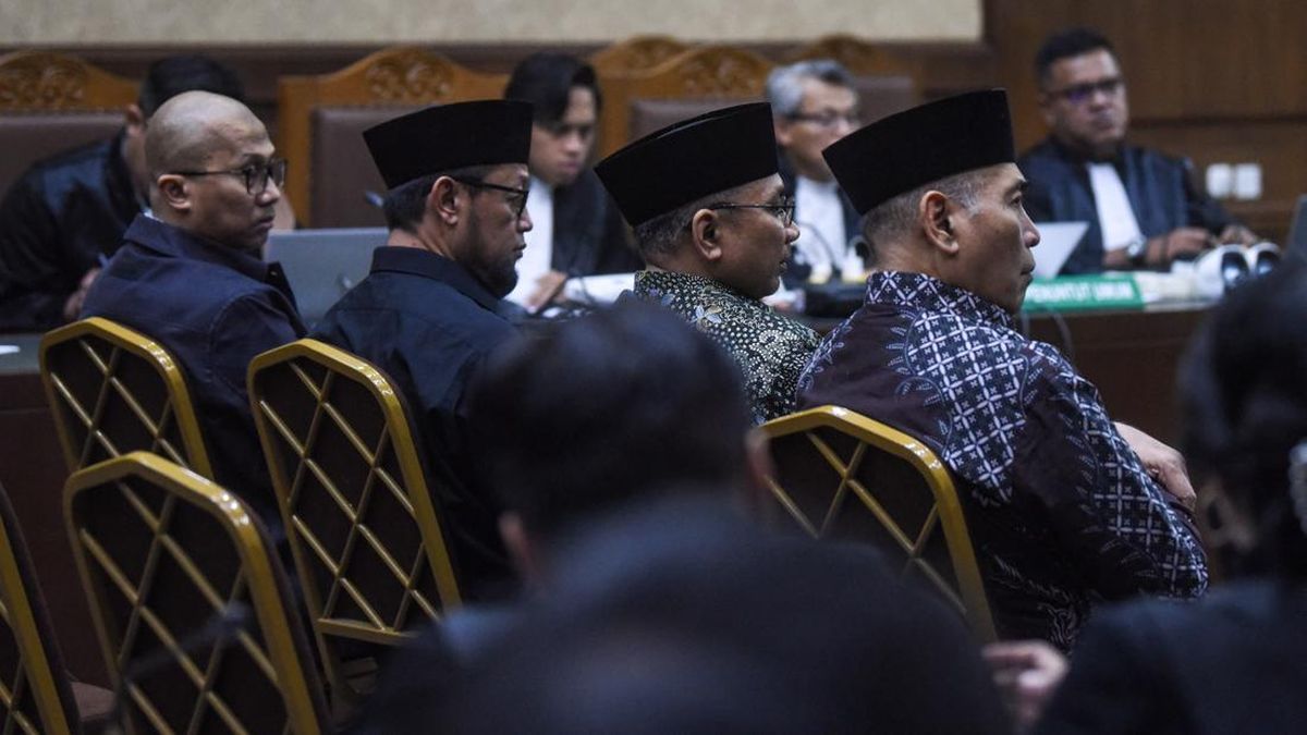 Bos Travel Ungkap Fee Percepatan Jemaah Haji untuk 'Lantai 2' Kemenag 1 5320fe5dd6060d6b93689d84a491bf8a09ad190958ed0896bdc90a4e76ab0c8a