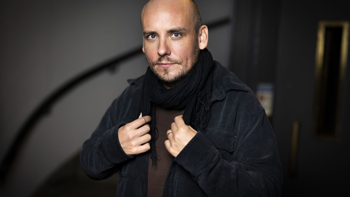 Ronnie Sandahl Writes SVT Thriller Series The Emperor, Now Filming 1 6219a2b91fc8de305f3dcd86753a6fbf566bc993b87a051945707897a2a27dbc