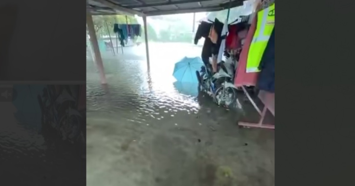Heavy rain triggers flash floods in Kepala Batas 1 62d74946a899d28af7b924f69d2e68ff3a35600bc58483c772e2c8493316e3ca
