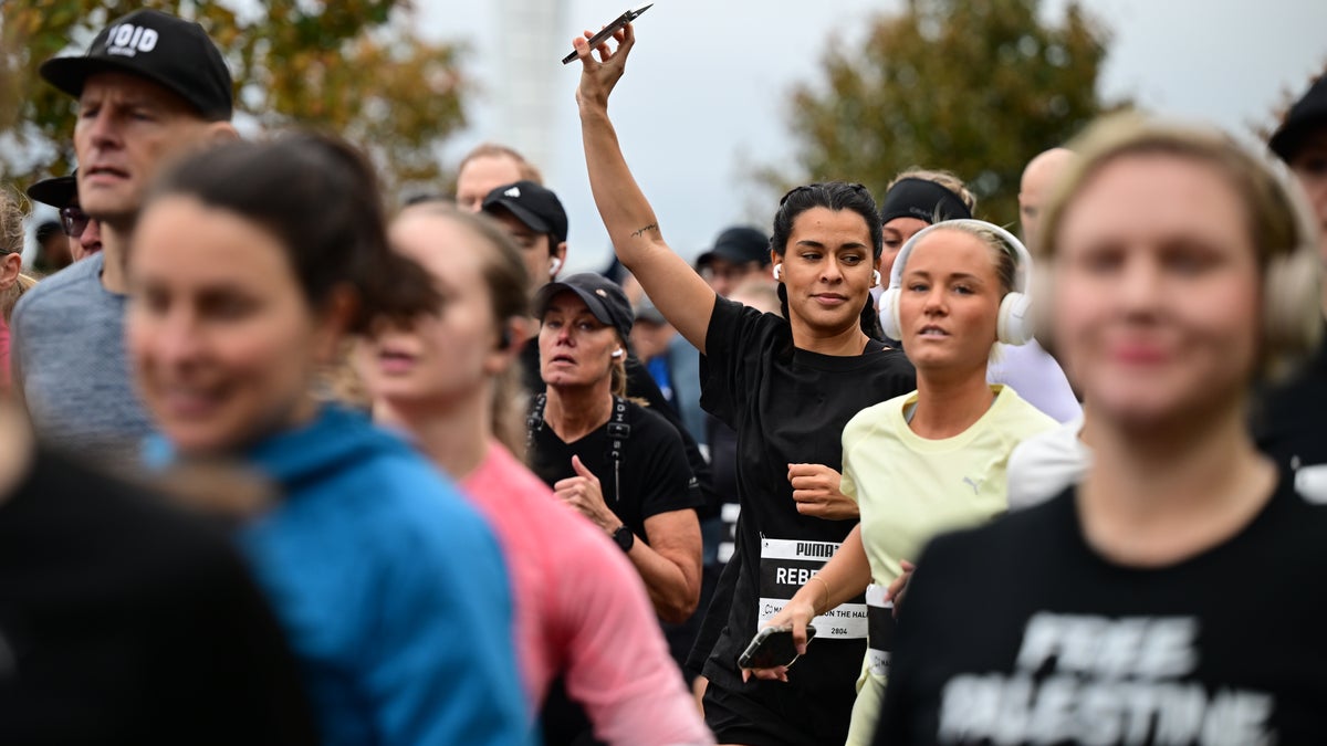 Mängder av bilder från Malmö marathon – kommer du fastna på bild? 1 65f2dbfc981dde4f559fc7b3ac9038b6f9b948fe323358bba401e9d5b4d3f45f