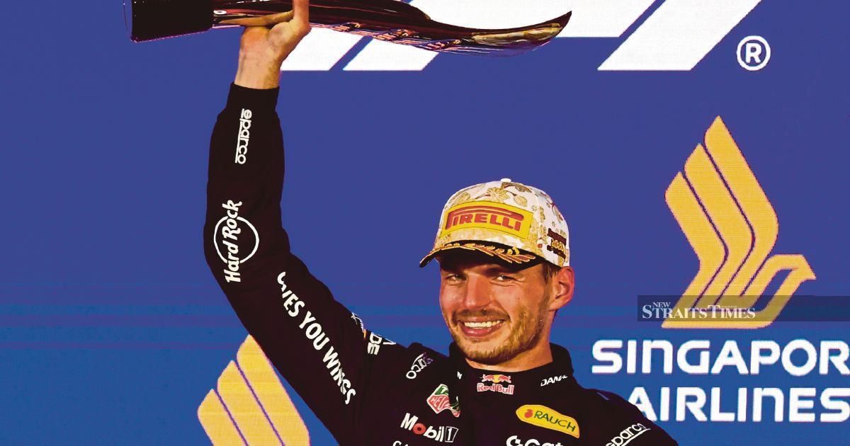 Verstappen wins Singapore Grand Prix for first time 1 66199cbf9deeb267e6aadcafeb695eb105d52c024ea59e63217f79086d8fe0a3