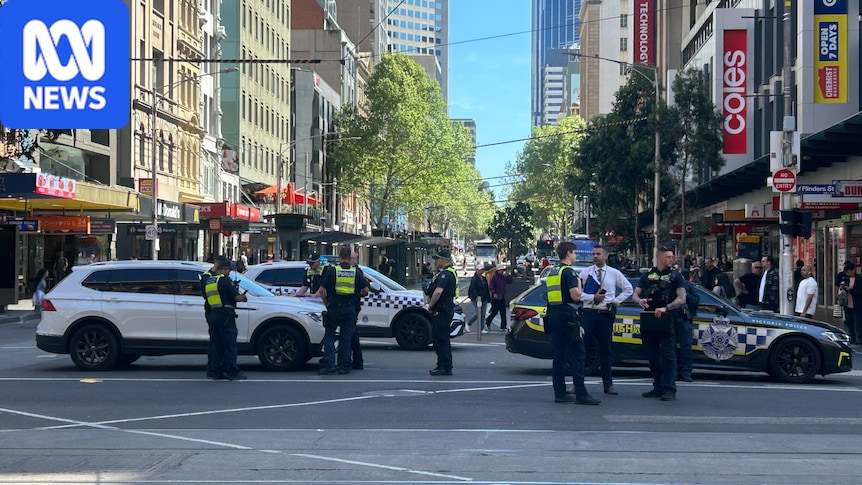 Breaking: Police responding to CBD incident near Flinders Street Station 1 69bb7d5b2dce8a2e65d9def1dcbf03af59b714d6e564befe59f93e7643565649