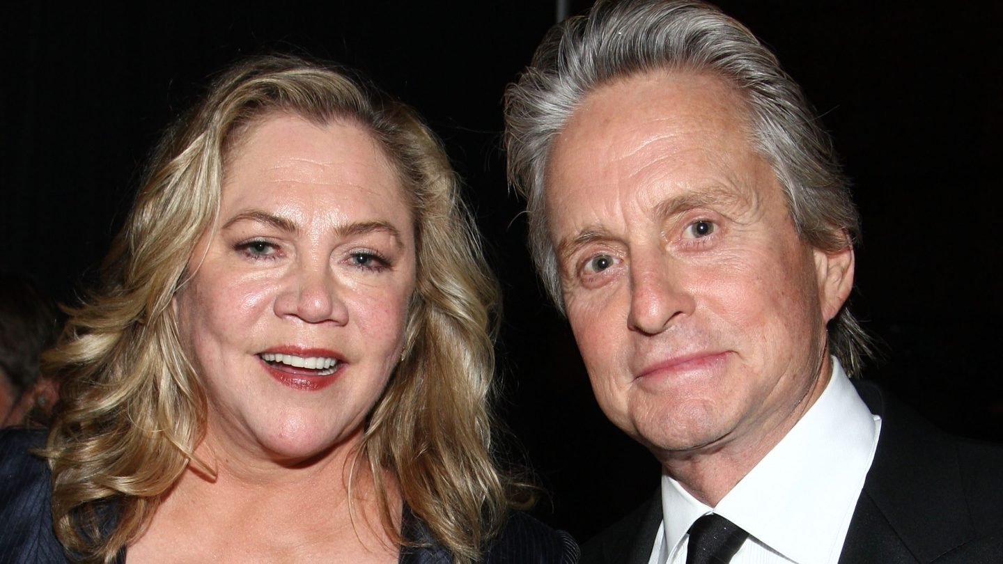 “Good Heavens”: Kathleen Turner Reacts to Michael Douglas’ Memoir Bombshell About Their Secret Romance During ‘Romancing the Stone’ Filming 1 6c747c389f4db21648cfb5997979ea405bbc9bdc986dd9944afa3bc3c1973aa5
