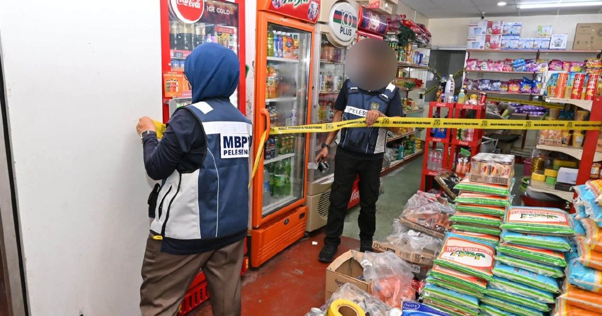 MBPP seals, seizes five business premises in Batu Maung 1 6d70755c1b2917f5477142a6efabdd186c8b18948c45ad22355513beb107e793