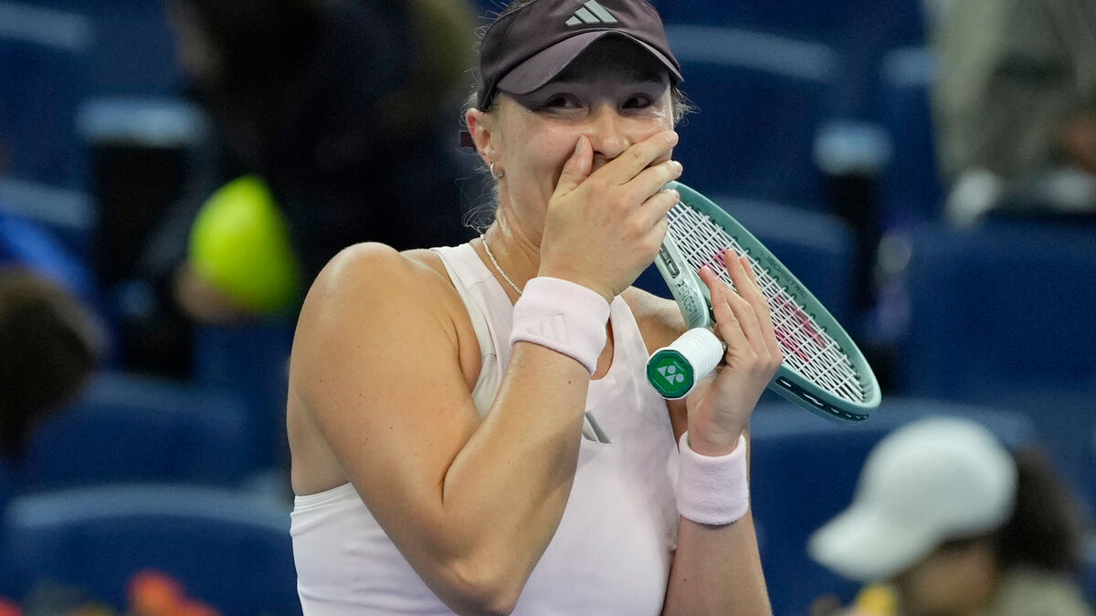 World No. 1 Yelena Rybakina stunned by 118th-ranked Alina Charaeva in China Open upset 1 730b947de0a3393dc3a58c190bef321a7cffdeda989a725ffa8582f78f8d00be