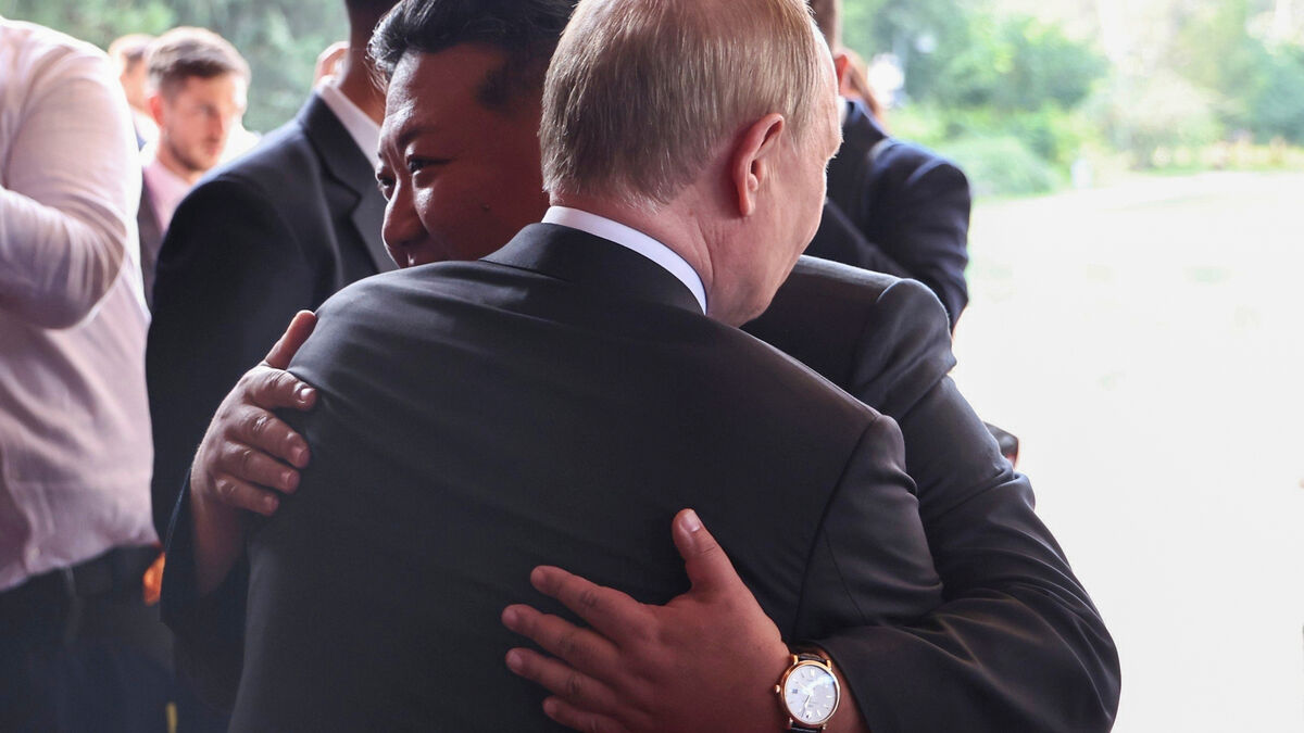 Kim Congratulates Putin on His 74th Birthday, Backs Russia’s ‘Holy Just War’ 1 767dd74bf70505b21266718ba8df96e31f93dd95842b6240539a98f44fe03707