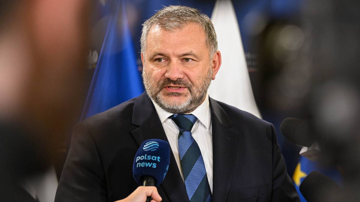 Żurek ostrzega ws. blokowania TK. "Sędzia musi stawić się do pracy" 1 7bfd5cf2bfe645a8219d4944af79a4e2d9553ee36d874b1cec54fbb845cf4b37