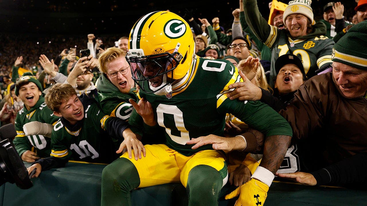 NFC East nearing second straight winless week as Packers beat struggling Cowboys on 'Sunday Night Football' 1 83ee8240a1cc7a4dc447c74e909d5a37c9475c069b51450884b56b2354da7010