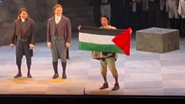 Calgary Opera replaces performer who unfurled Palestinian flag during Tosca bow 1 88b72d811a3dac54817f272364d85f81913a79f2bce51c91c2d25c2af60549ff