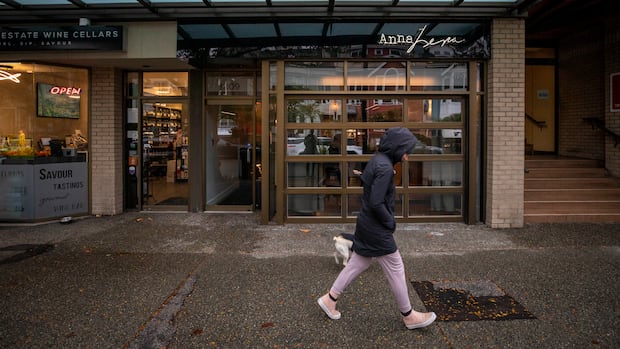 Michelin Guide awards Vancouver restaurant with city's first 2-star designation 1 8d4d1f267de1e8a1b56fef9a83849192be657af7e3b7284dff868658a2ce43e8