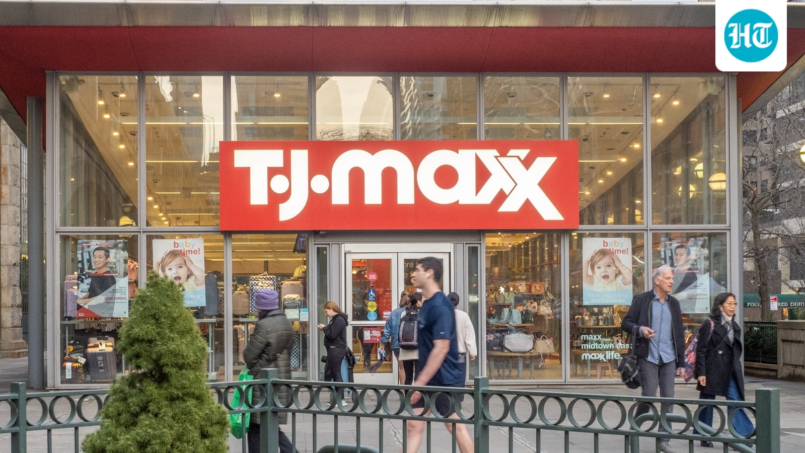 TJ Maxx store closures 2026: 3 US locations shutting down, full list 1 8d80536b2dcb74677cf2be5cf6261355d62804409b28fcb52e4524dc29aa323d
