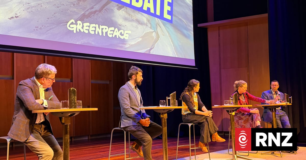 Canterbury freshwater debate draws hundreds as region grapples with nitrate surge 1 8d9dbc14a1aa364df2d49c897443cf643f70d0f706ad3990f3de4f5f558b010a
