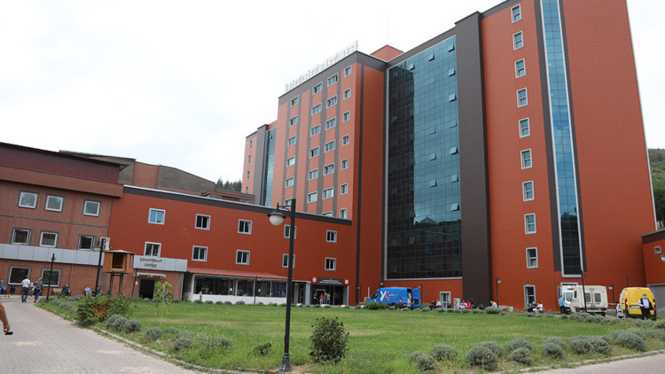 Kentte 'su' paniği: Binlerce vatandaş hastanelere başvurdu 1 8de83fb3c0e506ceeae663c55190c3fcdeffd686f3ff77c4ef483e79ea4dc485