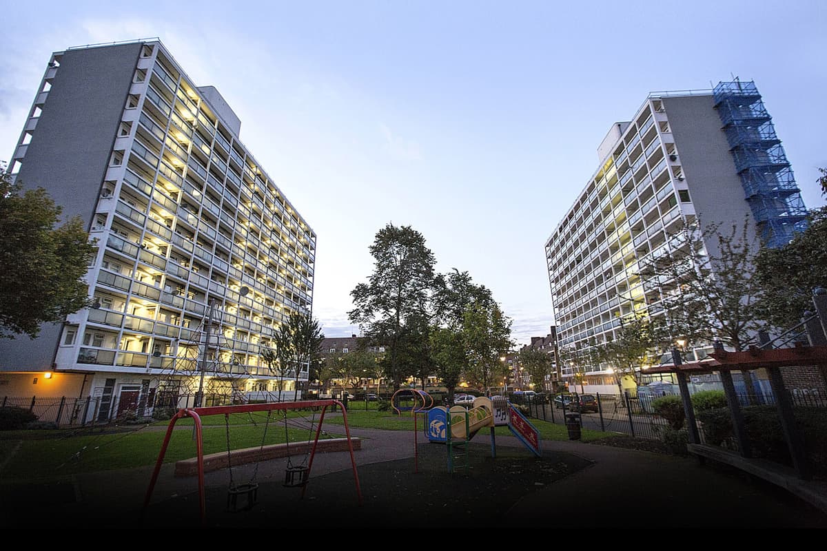 South London housing residents challenge management board over 'squalid living conditions' 1 9f2d4aea7971d6169baa1cb8d1089fa0784953c9b4aff49cff49b4569dfef127