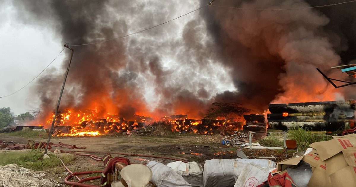 Overnight dumpsite blaze spreads to fibre storage area with 10ft-high buoy blocks 1 a23582ea252eb43160b0ab9527594cd913037c71c5ebc738cfb3078fb3abc872