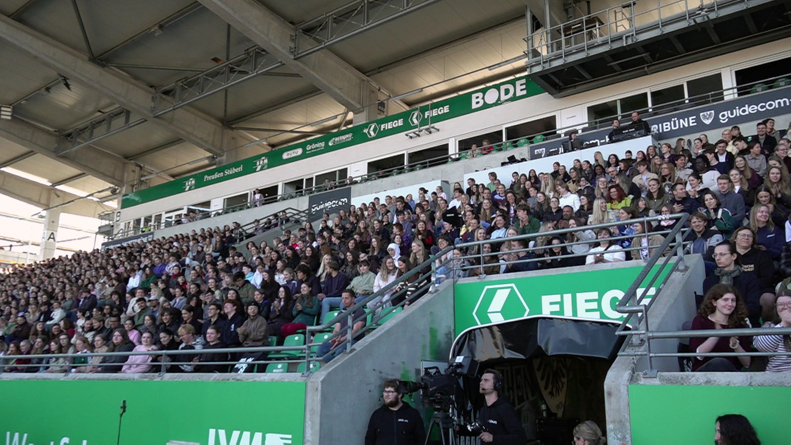 Münster begrüßt 4300 Erstis im Stadion 1 a6993ebdca8817d87c4483c7eb9078cd104467b6797ea7bbe81f5e5414b625e0