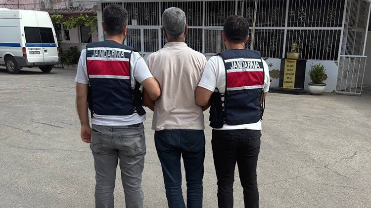 Gaziantep'te MİT destekli operasyon: Hapis cezasıyla aranan FETÖ üyesi yakalandı 1 a92ed393622772c1f9f804a107cfe2c62ad32775f2eddd69baaf8c9d28c75252