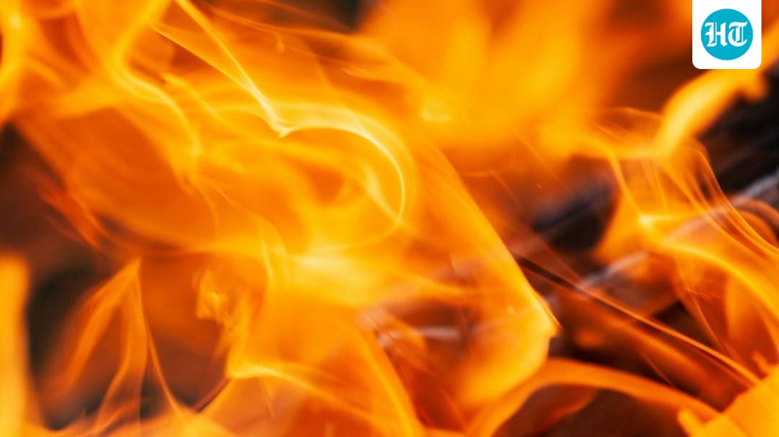 Santa Clarita Bouquet Fire: Map, evacuation updates as wildfire burns in Los Angeles County 1 aca6db78b47b4c955628ddd720c2cc406983252e864fa894697708f9e0b6f045