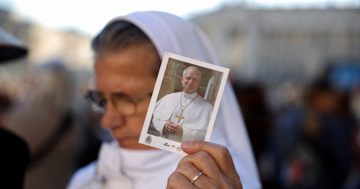 Trump says he wants to see Pope 'get well' 1 afd3a92f6a31a45bddf0ef965559e3a7a9f1c01bb2834e066de7ab7d307873b6