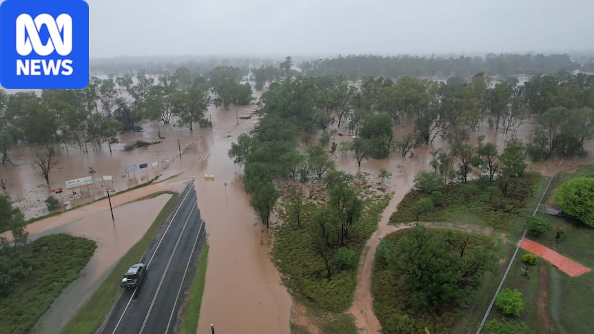 Queensland's mayors call on Canberra to drop disaster fund changes 1 b74d09e28b4c70ad89982c43e333d71c3a93a8e305a43fb444a9c0b8eebb9023