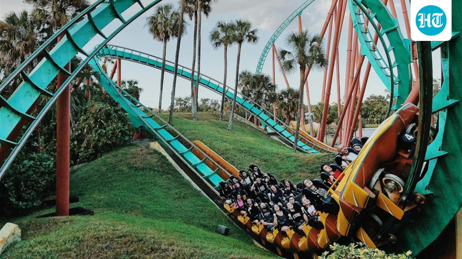 Who is Jennifer Lundy? Mother sues Universal Orlando after son falls unconscious on Stardust Racers roller coaster 1 b78f5f2fe3976cf38417fa7ff7e84792738ce1607b44d96ea88d5d0aacaca4d4