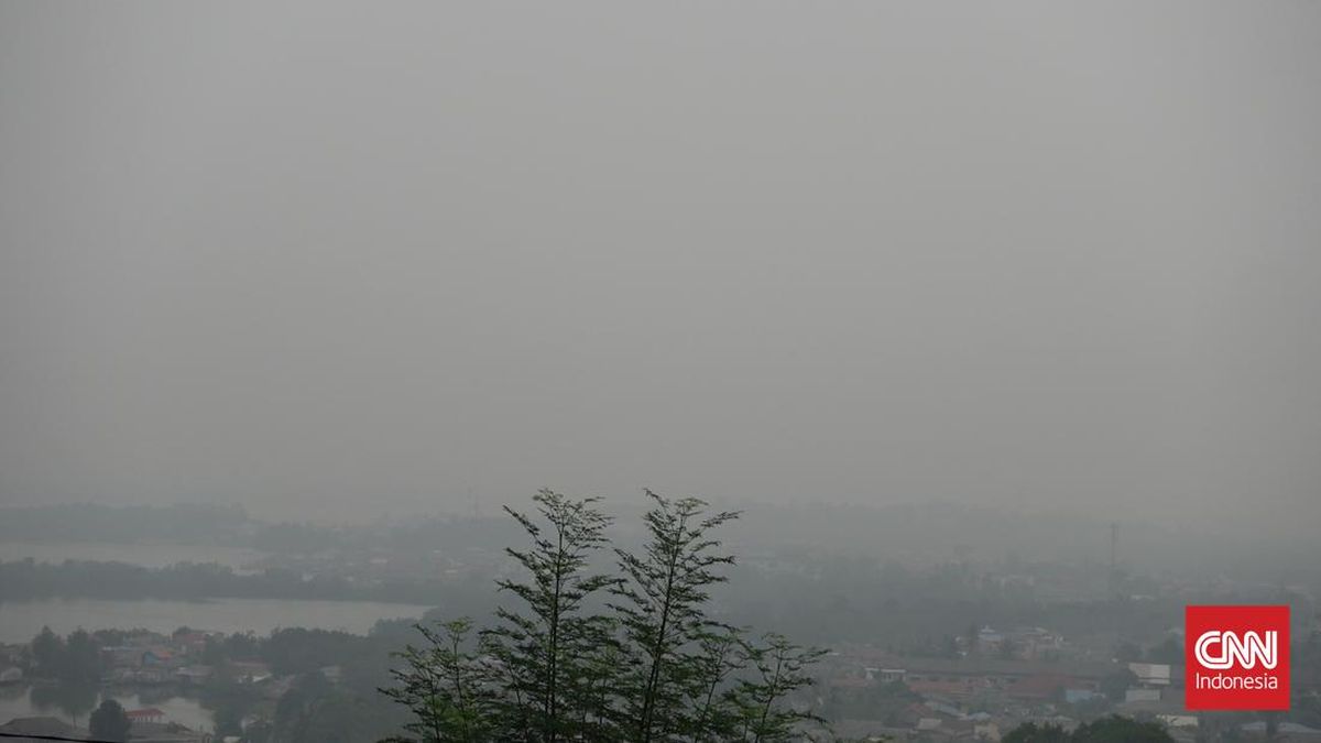 Asap Karhutla Tebal, Singapura Kini Tak Terlihat dari Batam 1 c5a7e7198eb1492f408d0d46fff0c0a1410fb3b26312d7ae4a342a8bb0cc0ac8