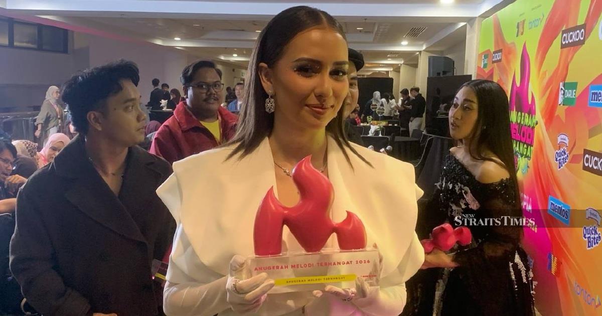 #SHOWBIZ: Anna Jobling is top winner of Anugerah Melodi Terhangat 2026 1 d079f4bdeff56d8f660db806a47c5a9a45392883564657f03ecc04584e423095