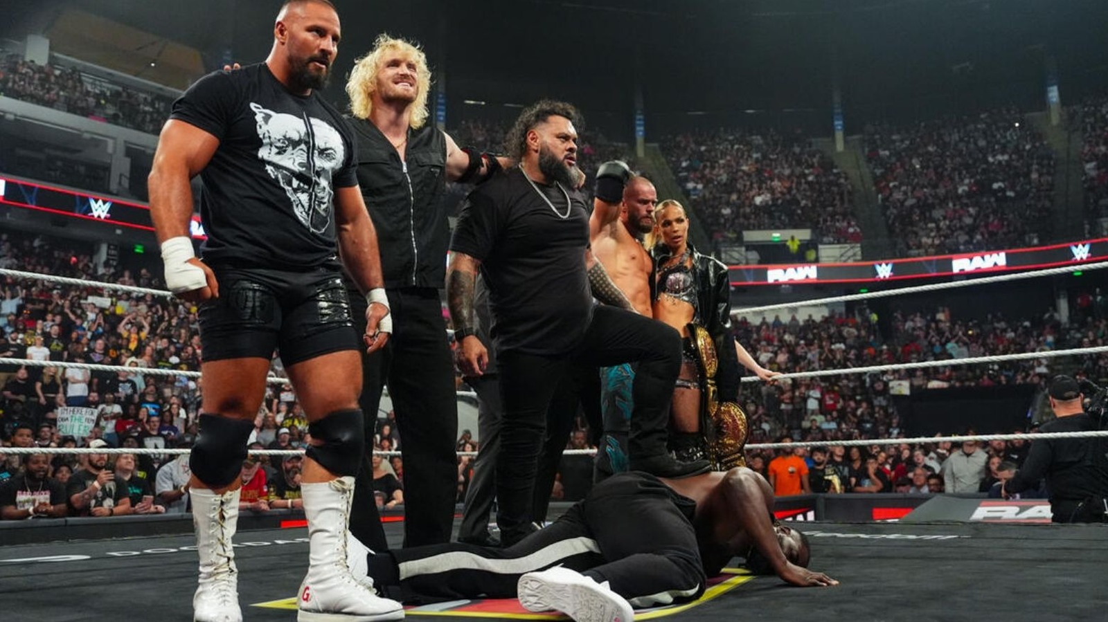 Bully Ray: WWE Should've Acknowledged Tense Exchange Between Oba Femi & Bronson Reed 1 d3835d2d668d23cf028da5b14c9a4b540d3fb795a408eb5a1b7eb55a7943385f
