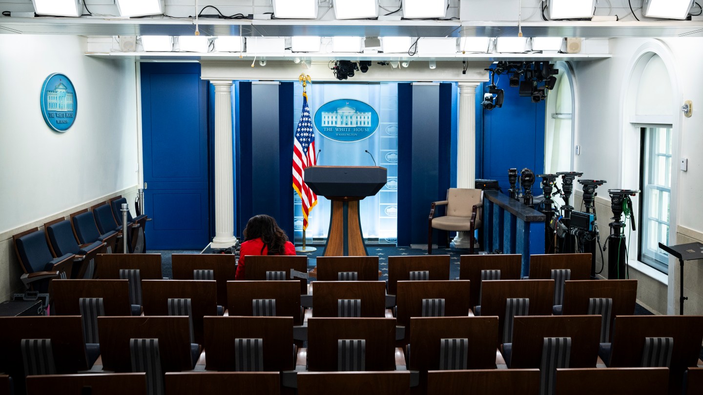 Justice Department Investigating TV Networks Over Decision to Suspend Press Pool 1 d5b3704c1dd9f5dd9eac5562821e10f3b638fadbceaef7ec517a3d6c59382aea