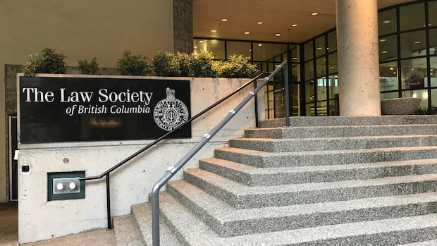B.C. lawyer found to have misappropriated $117K from dementia-stricken client 1 d912f6407da785837c240666cd419f1e6c151431e7665f214eb25c0a40577a83