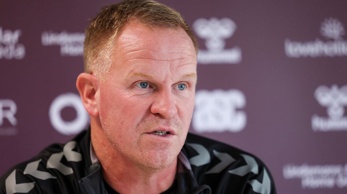 Wouter Vrancken shuts out Hearts schedule moans as he reminds stars what they're up against in Conference League 1 dd8dbe581a2c0b966995618af39852dde9317413503ff388c6de88acb096938d 1