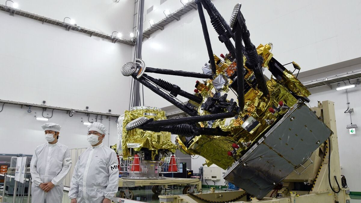 Japan to Launch First Mission to Mars Moon Phobos, Aiming to Return Samples 1 dff726de441261781b2eff67bba9e0951d18591472d2c4101c60db3ed7680595