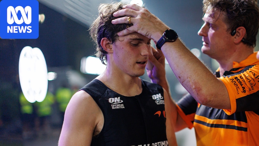 Piastri suffers tyre puncture, Verstappen roars to Singapore F1 win 1 e8156fa46c20e2a65be6dbc1fba814dcdc23d63a0c924f3eb555cf2b4636aa0a