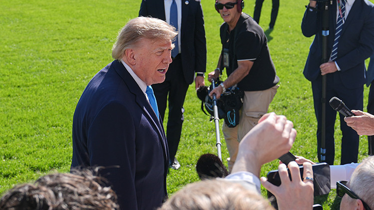 ABD Başkanı Trump: Bırakın İran Los Angeles ve San Diego'yu yok etsin 1 eca9b2146fa32d166886e168ab15db140713fc64b5cfb063942d9270e64bb4d0