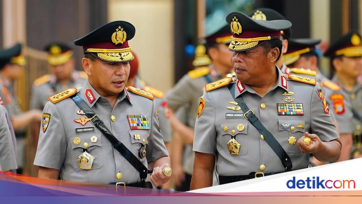 Inovator Green Policing dan Bapak Gajah Itu Resmi Menyandang Bintang Tiga 1 eede4ca2adaa4d8b3ba01cd218b71c7c37e47054a87332fa8f106948b371fcb7
