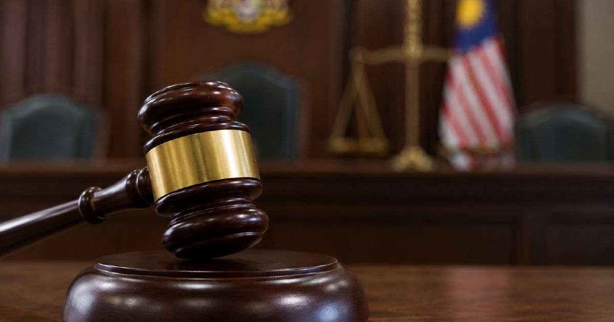 Maybank lawsuit reinstated: Court orders trial over unauthorised RM60k transfer 1 f3e7895a6d109fbc19392f97db1964169993709f43cc3701d8827e5c803c98b7