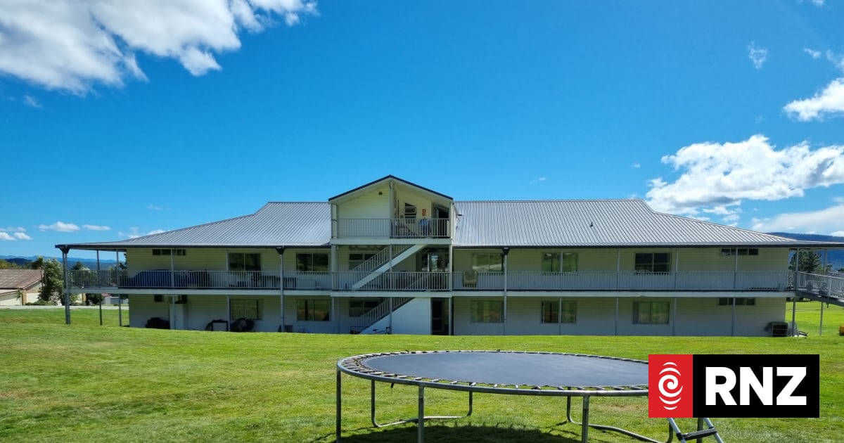 Ministry of Education pushes back on claims Gloriavale school shut down was rushed 1 f534d29862a58bdc3ce177723828edf351d9b9a783afe447b05823ada5d82342