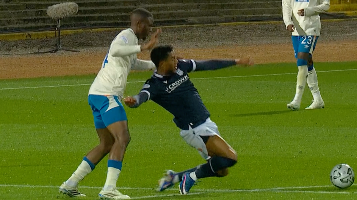 Rangers given new 'foul' verdict before Dundee goal as VAR decision leaves players raging 1 fced0142000d052775cf7914ab2fdb360cf5d96e8d588fe81ad9725d0d07f53c